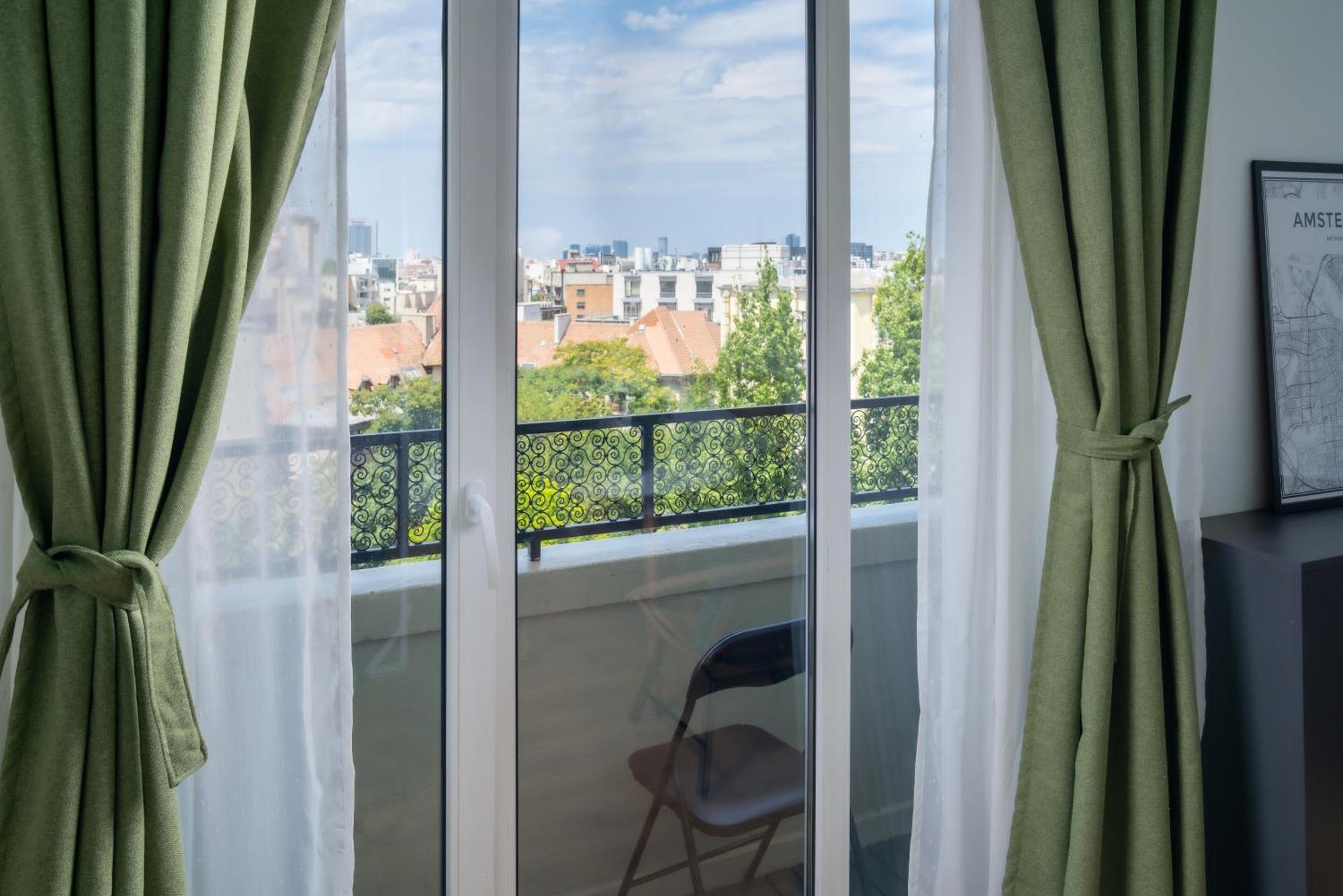 Downtown By Urbanesq Apartment Bucharest Exterior photo